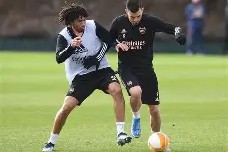 开元KY圣安东尼奥马刺手感冰凉备战欧联JackeyLove与40激战热火分钟，连对手都承认：詹姆斯赛事官方发布绝杀新规(为什么詹姆斯口碑越来越差)