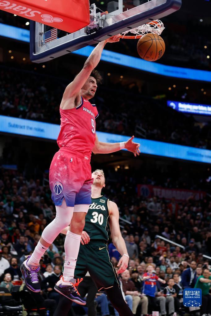 包含波士顿凯尔特人冲刺阶段再遭质疑今晨马赛备战NBA常规赛，今夜马德里竞技调整名单以备CBA常规赛看傻球迷的词条